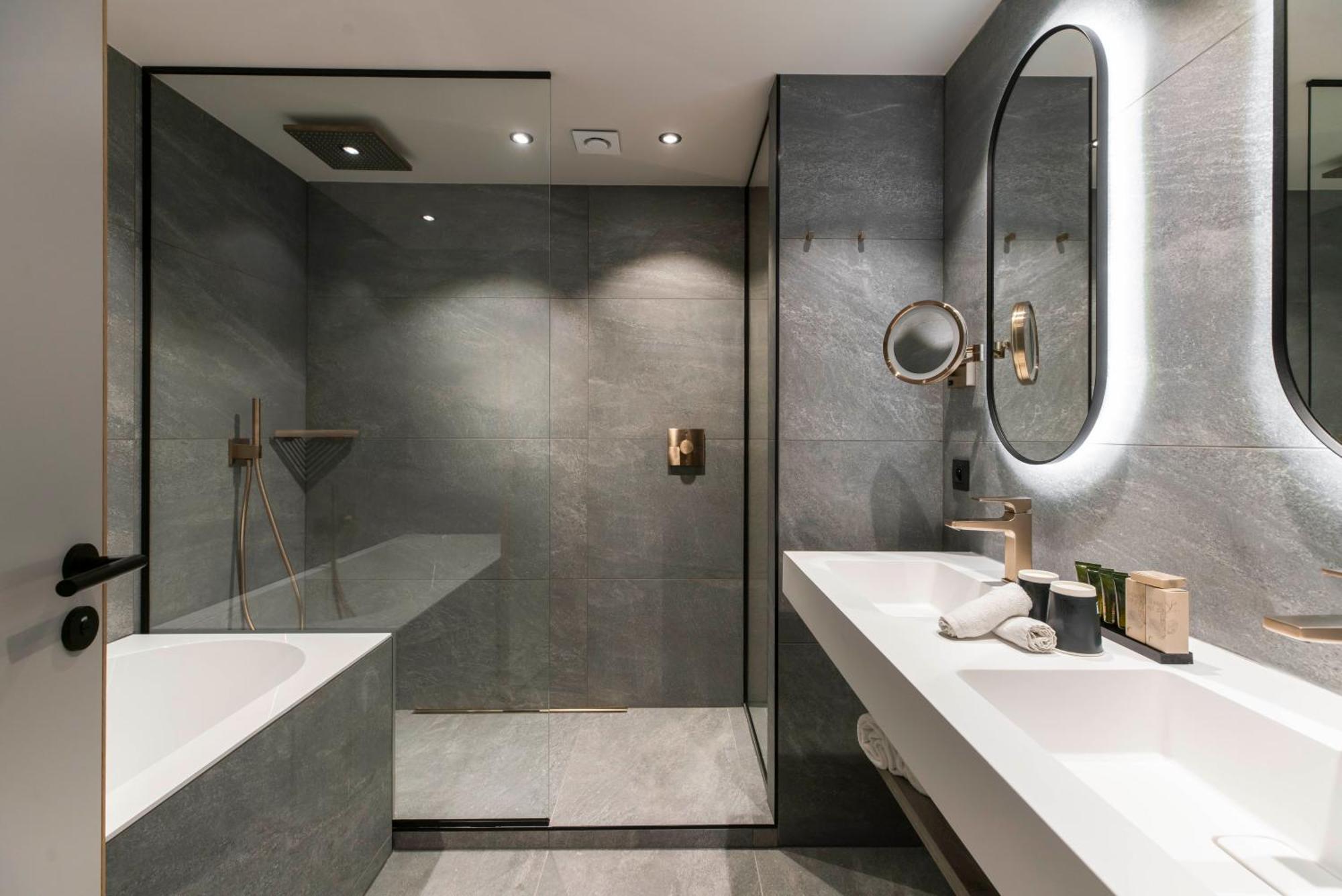 Suite avec Baignoire Spa